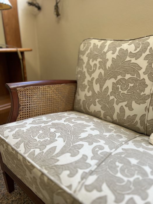 Sofa antigo recuperado
