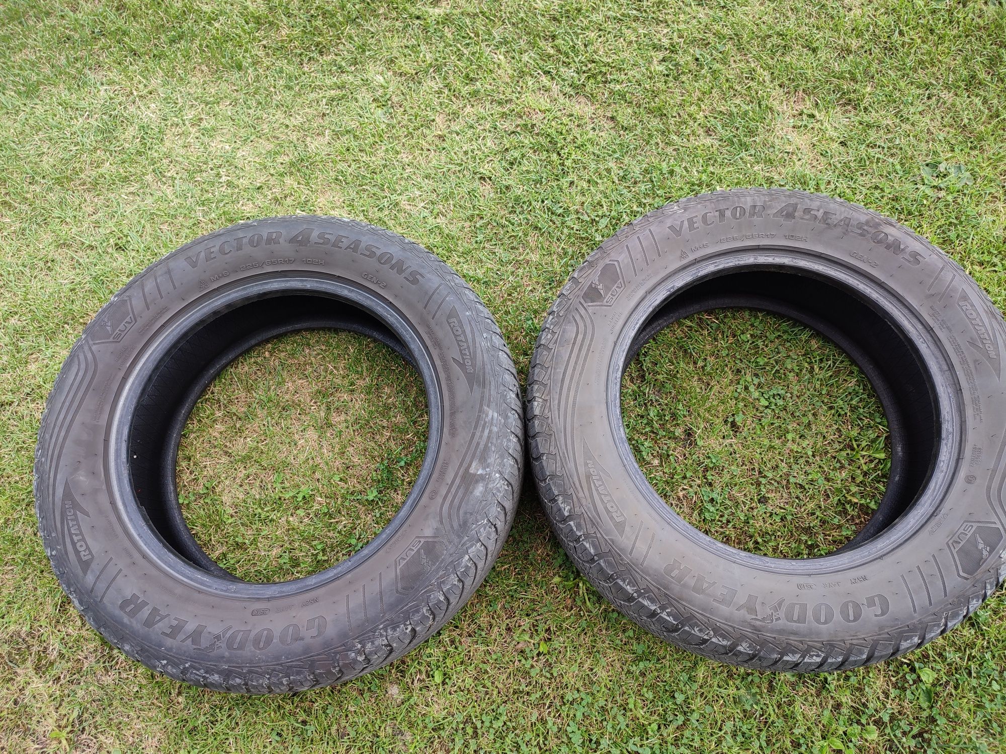 225/65R17 Goodyear Vector 4 Seasons całoroczna