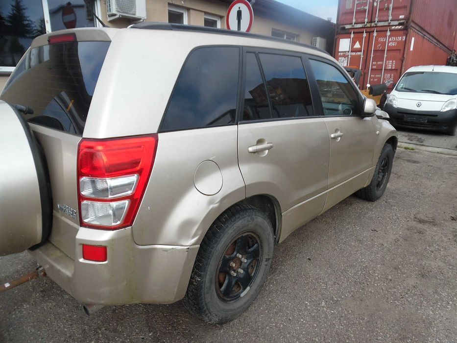 Suzuki Grand Vitara / 2,0B / 2007r na części