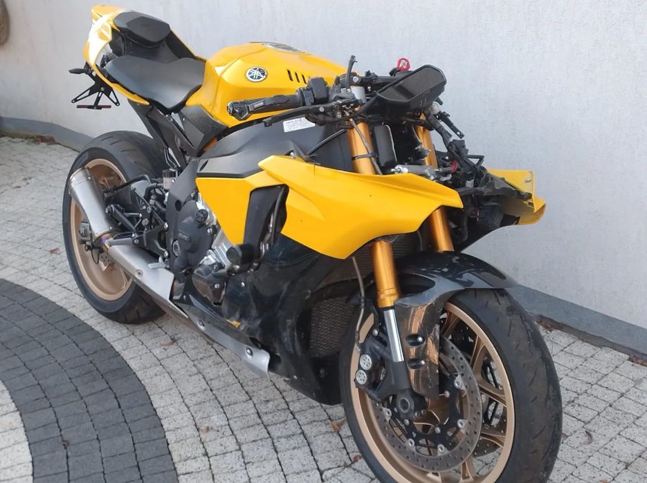 Yamaha R1 Yamaha r1 rn32 ABS GSX-R s1000rr tor droga z Niemiec