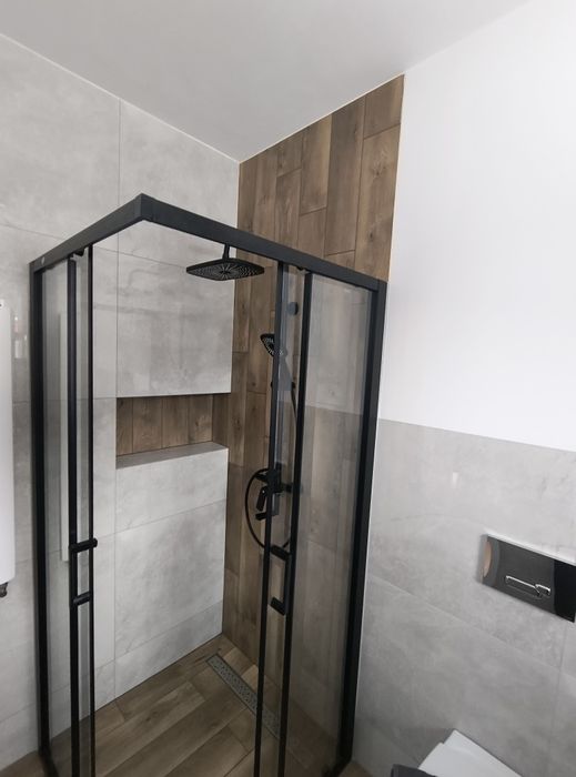 Glazurnik, fliziarz, układanie płytek, remonty łazienek, wykończenia,