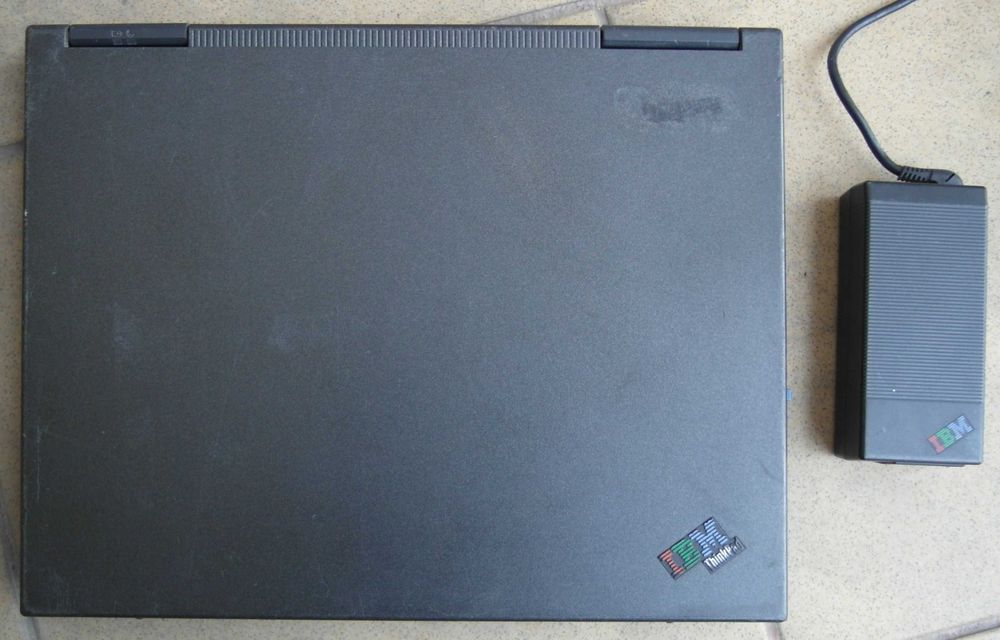 1999 IBM Thinkpad 570E 2644-6BG 13" Pentium III zasilacz TYLKO Wrocław