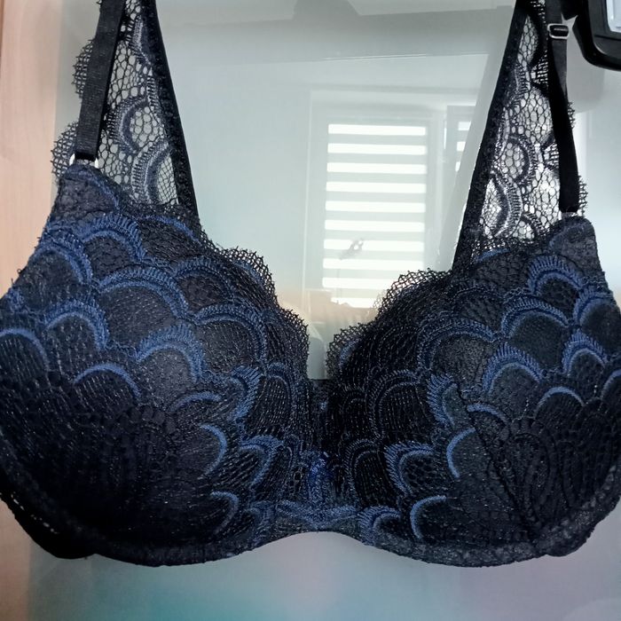Biustonosz bez fiszbin Intimissimi 80B