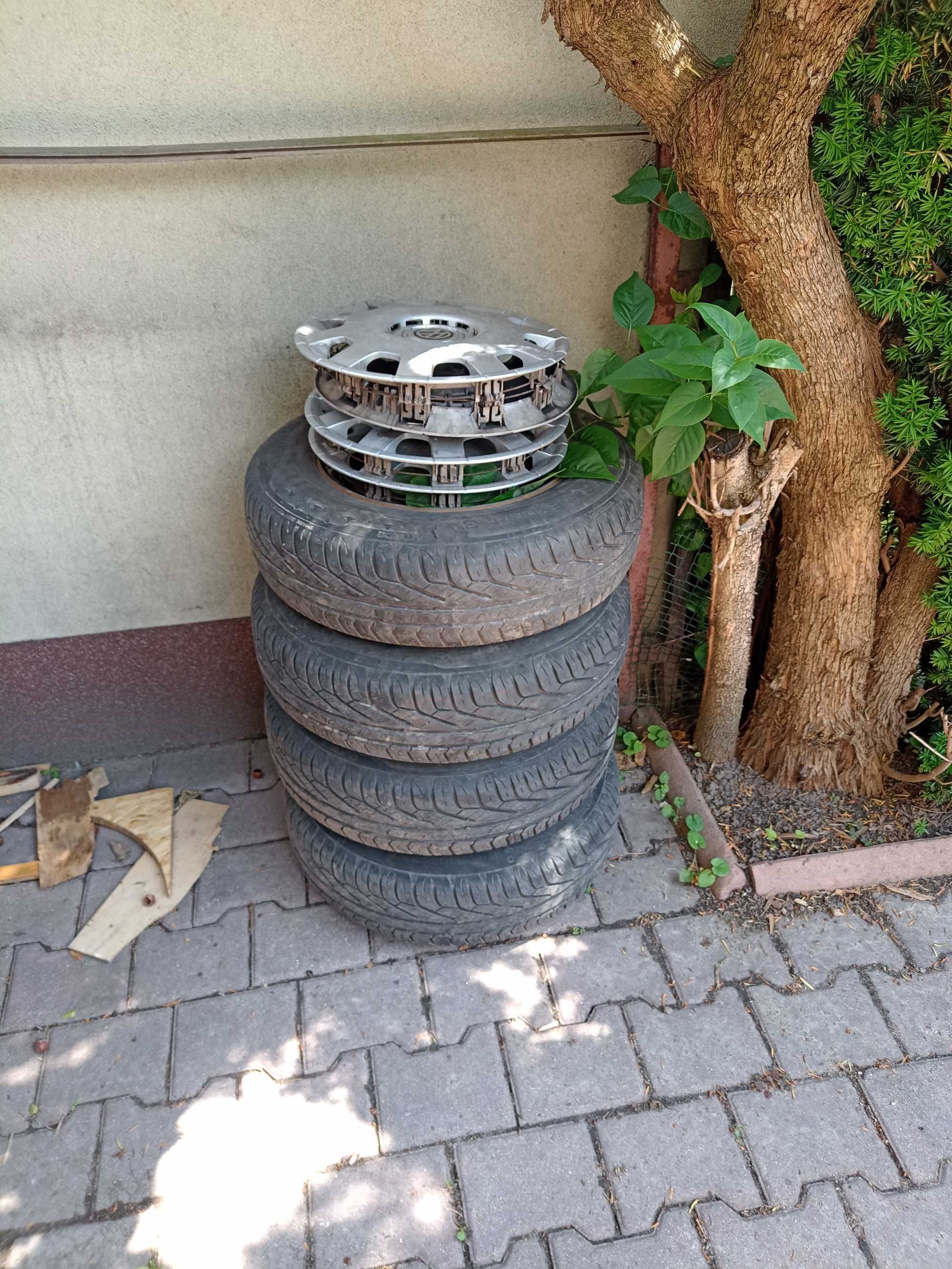 Kola 175/80 14r Uniroyal golf IV 4