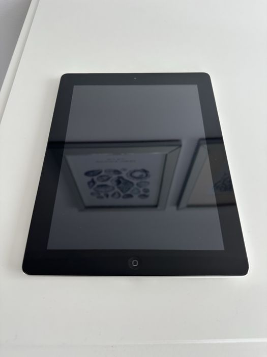 iPad 4 generacji  tablet do codziennych zadań  od Apple