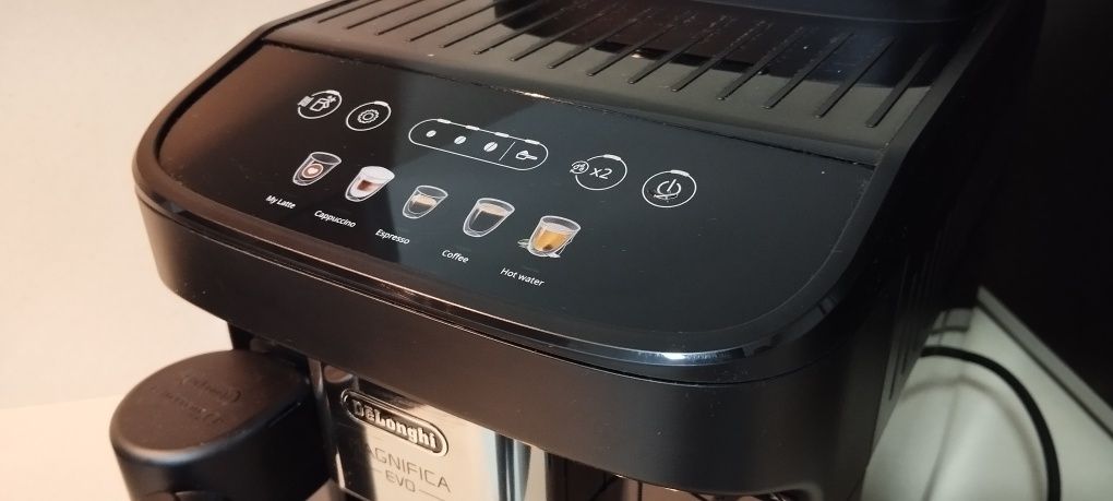 Delonghi Magnífica Evo Cappuccino
