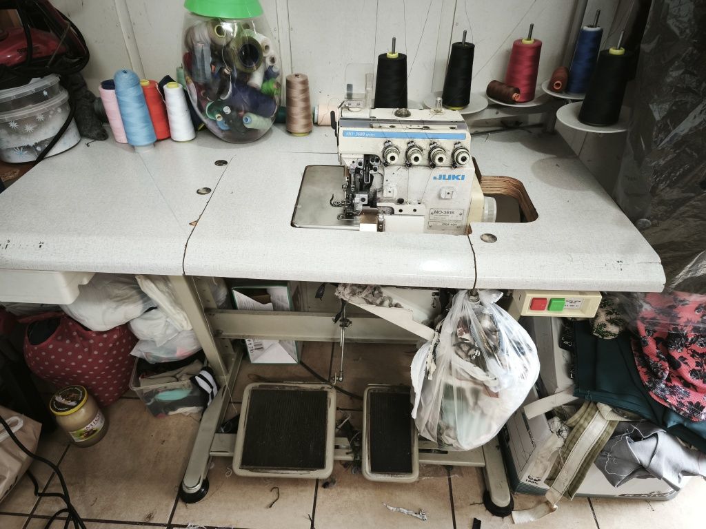 Overlock 5-nitkowyMO-3616DE-6 40H, stębnówka DL555tSprzedam wyposażeni