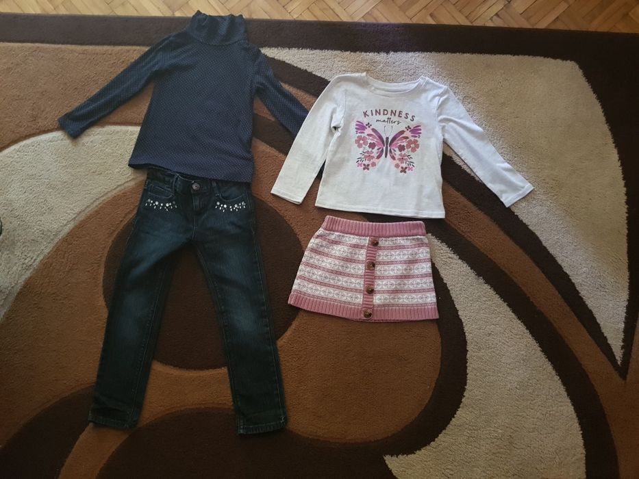 Dziewczęce ubranka rozm. 104