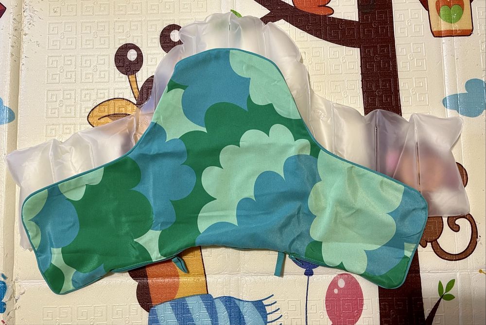 Подушка в стілець ІКЕА для годування