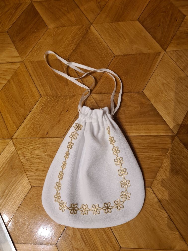 Alba dziewczynka komunia