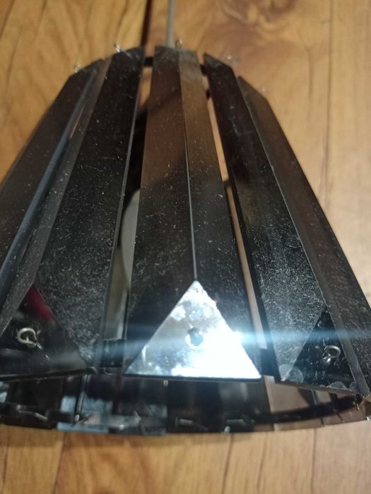 Szwedzka stylowa lampka podwieszana.