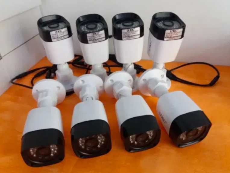 Комплект видеонаблюдения на 8 камер с датчиком движения и ночной