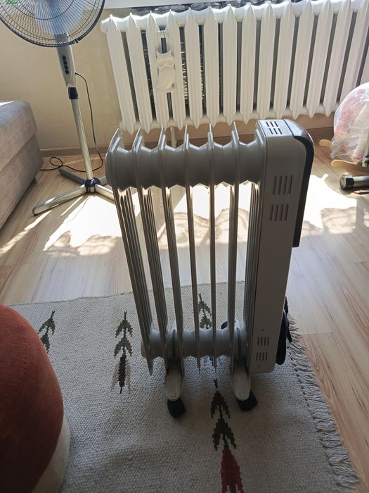 Polski grzejnik elektryczny olejowy Novoterm 1500W
Model - Ray 1507