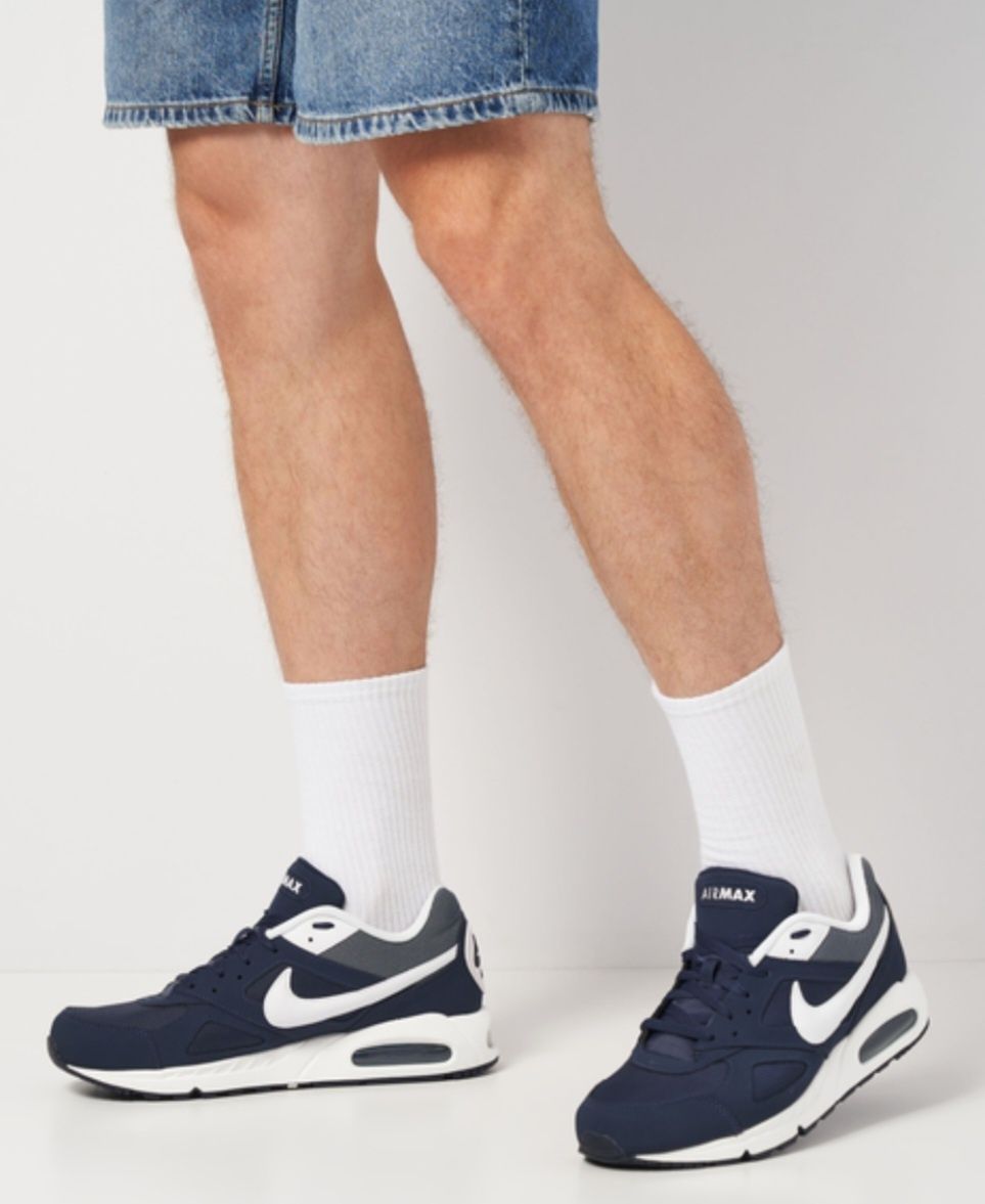Кросівки Чоловічі Nike Air Max Ivo 580518-411