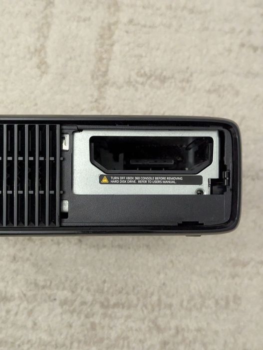 Xbox 360 slim читайте опис