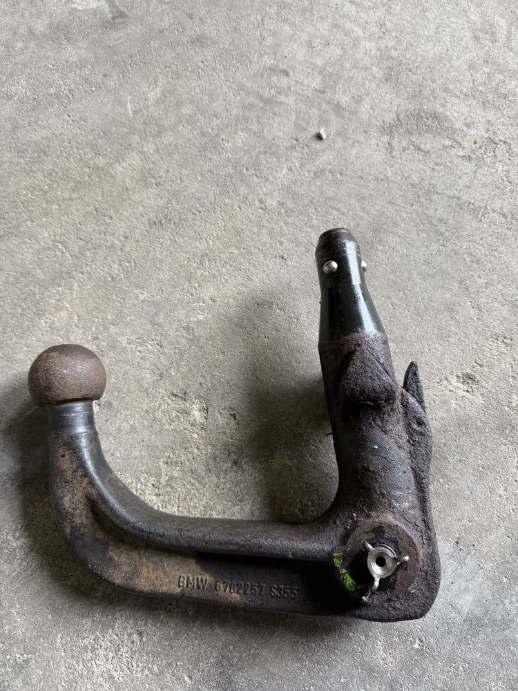 Engate de Reboque BMW e60/e61