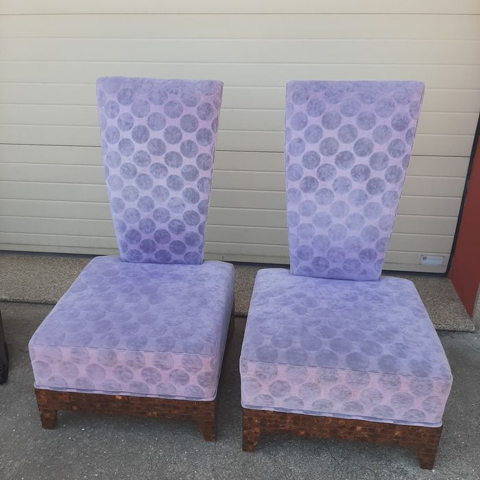 4 Cadeirões baixos com almofadas decorativas