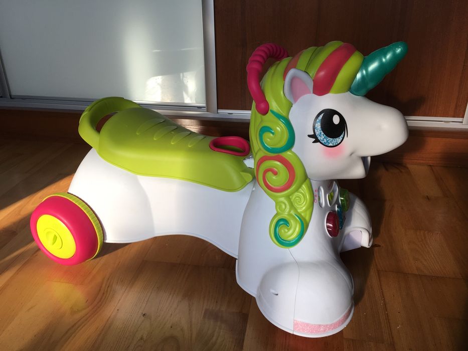 Pchacz jeździk INFANTINO jednorożec