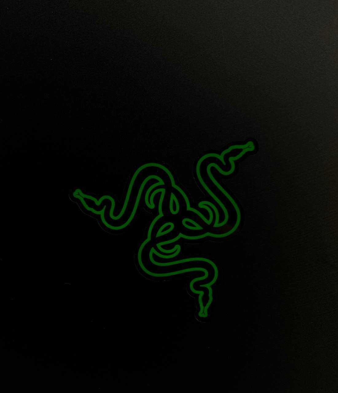 RAZER Blade 15 Advanced( RZ09-0330)/Core i7/RTX 2070 Super/SSD:512GB