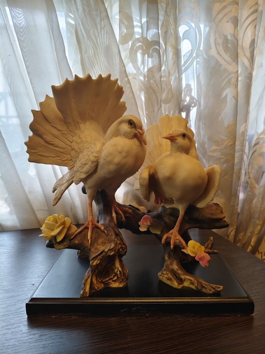 Статуэтка голуби