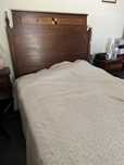 Vende se cama e 2 mesas de cabeceira