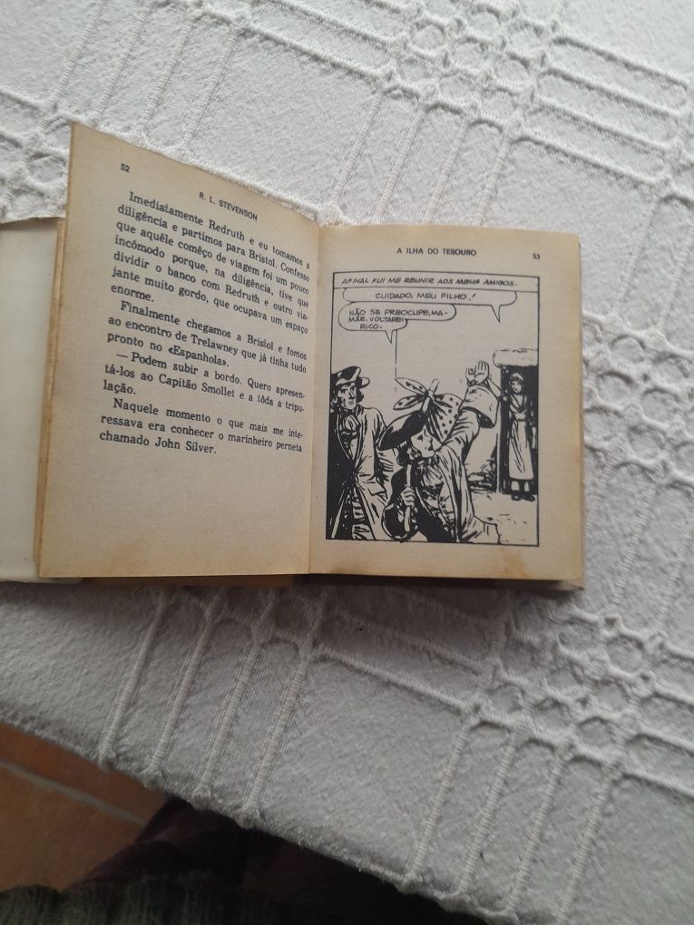 Livro infantil"A ilha do tesouro" R.l. Stevenson.De 1968.