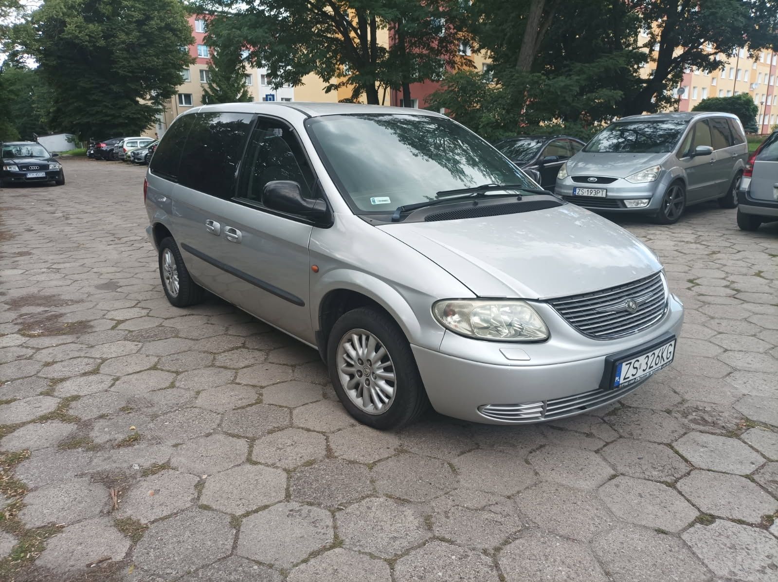 Chrysler Voyager 7-osobowy,manualna skrzynia