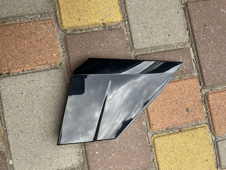 Nissan Ariya Запчастини до передніх правих дверей Nissan Ariya