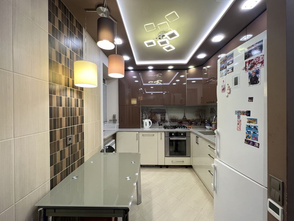Продажа 2 к. квартиры Кирпичный дом! Ботанический сад Отакара Яроша 39