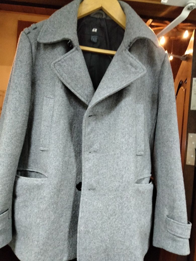 Женское кашемировое полу пальто.