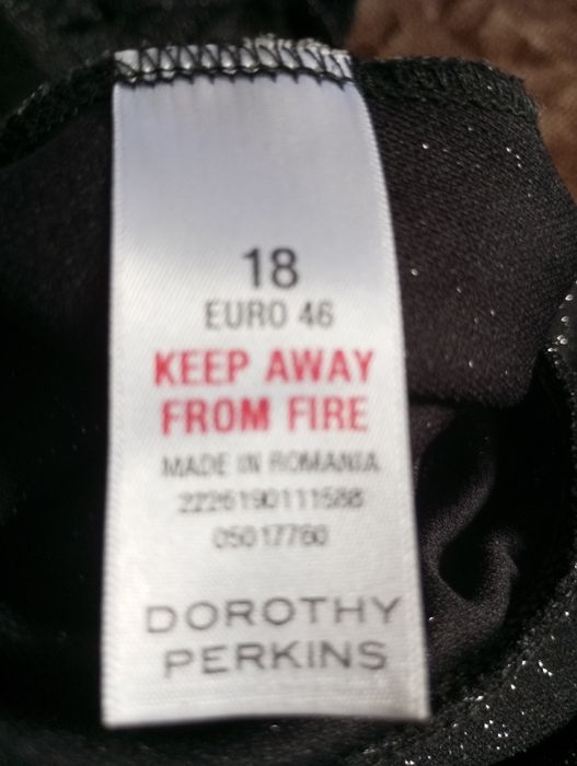 Блузка Dorothy Perkins та клатч Dorothy Perkins