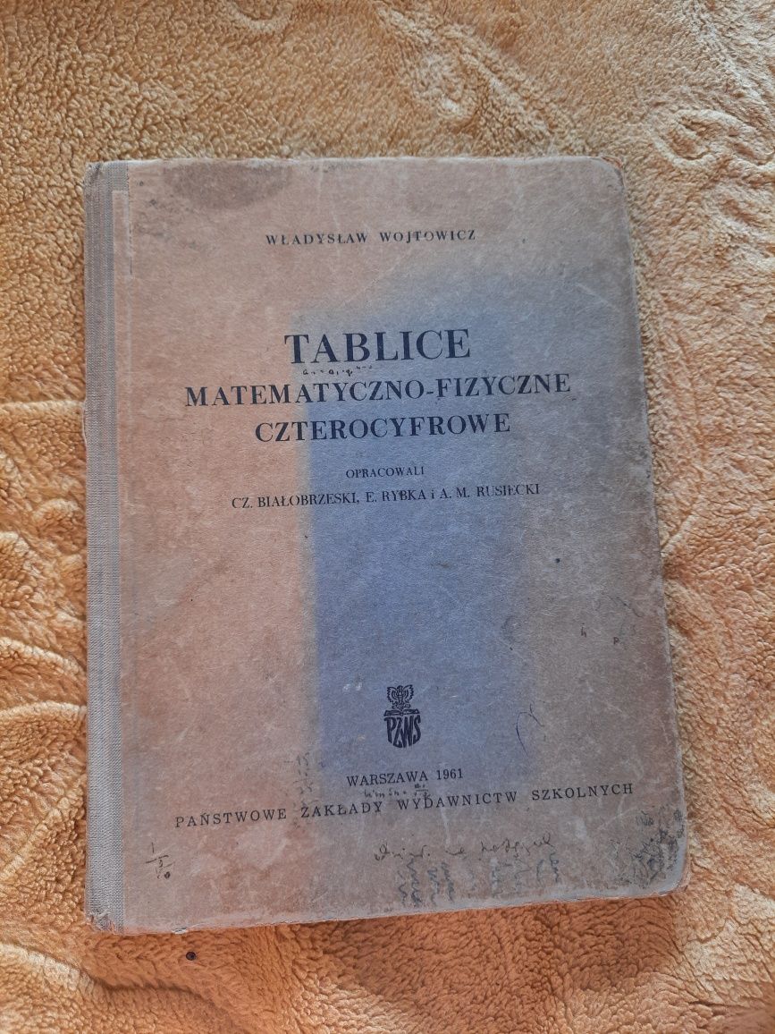 Tablice matematyczno-fizyczne