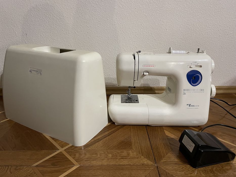 Швейна машинка Janome my excel 4018