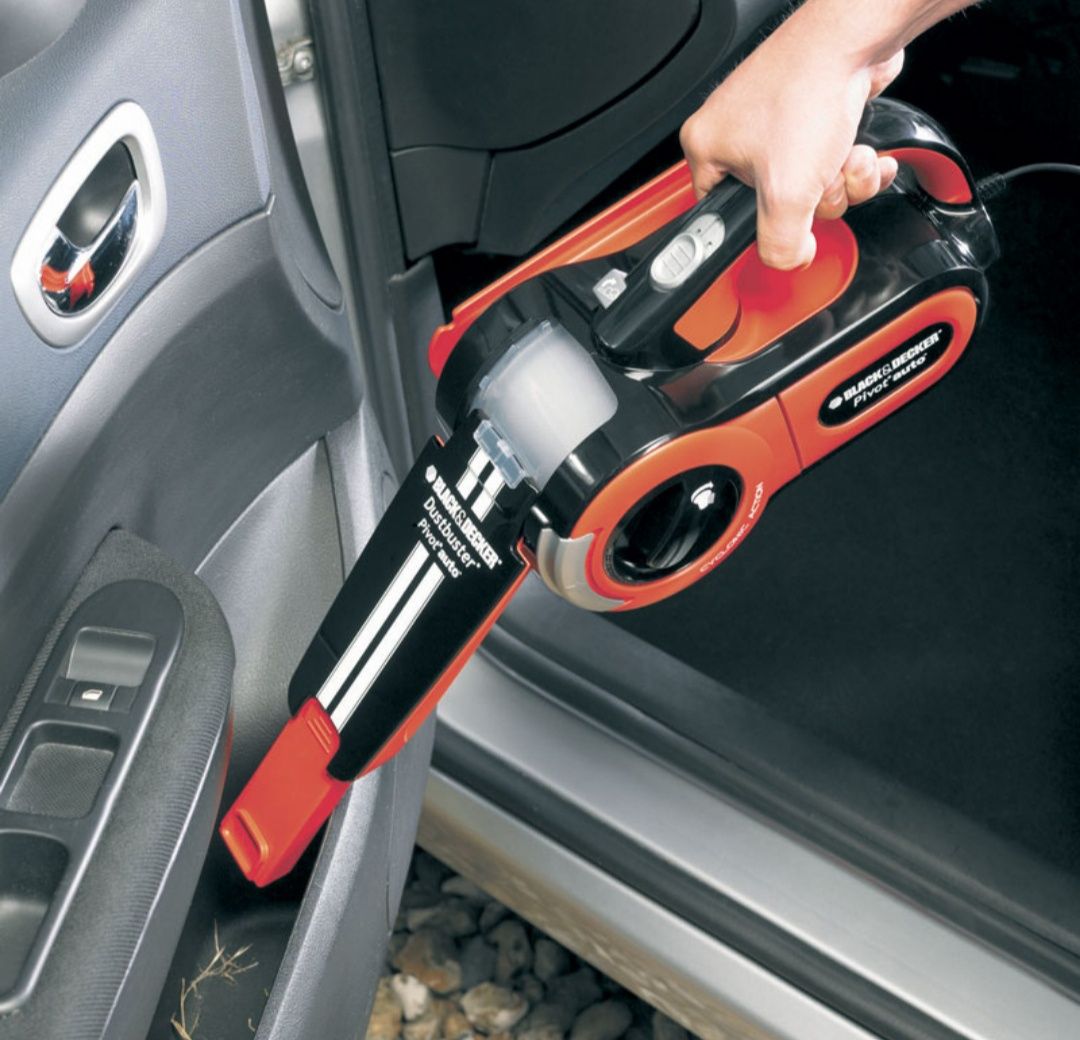 Автомобільний пилосос Black+Decker