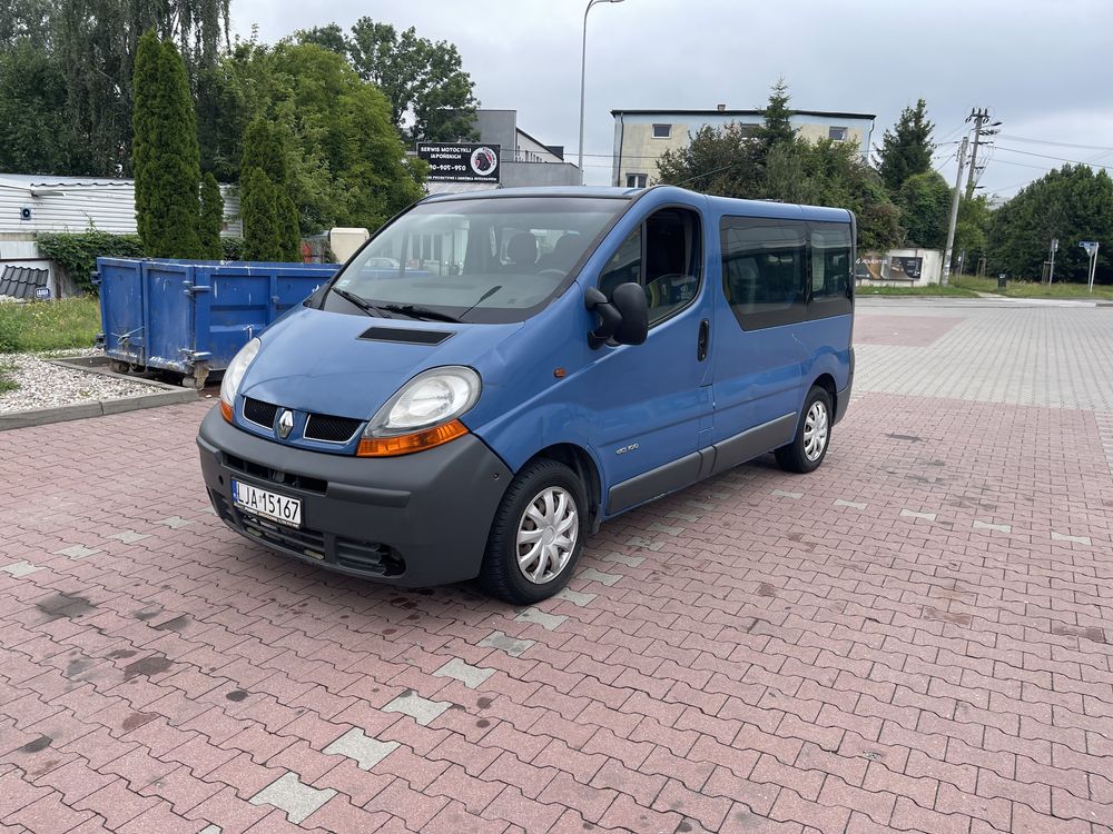 Renault trafic 9-osobowy  klima