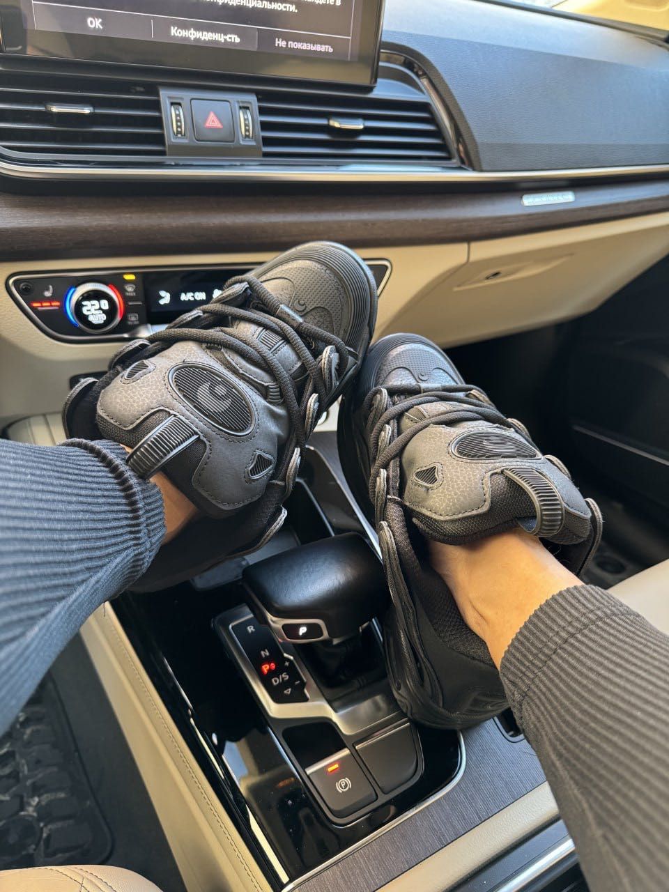 Osiris D3  Black