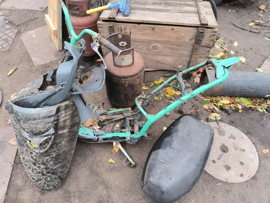 Рама з мопеда китайця