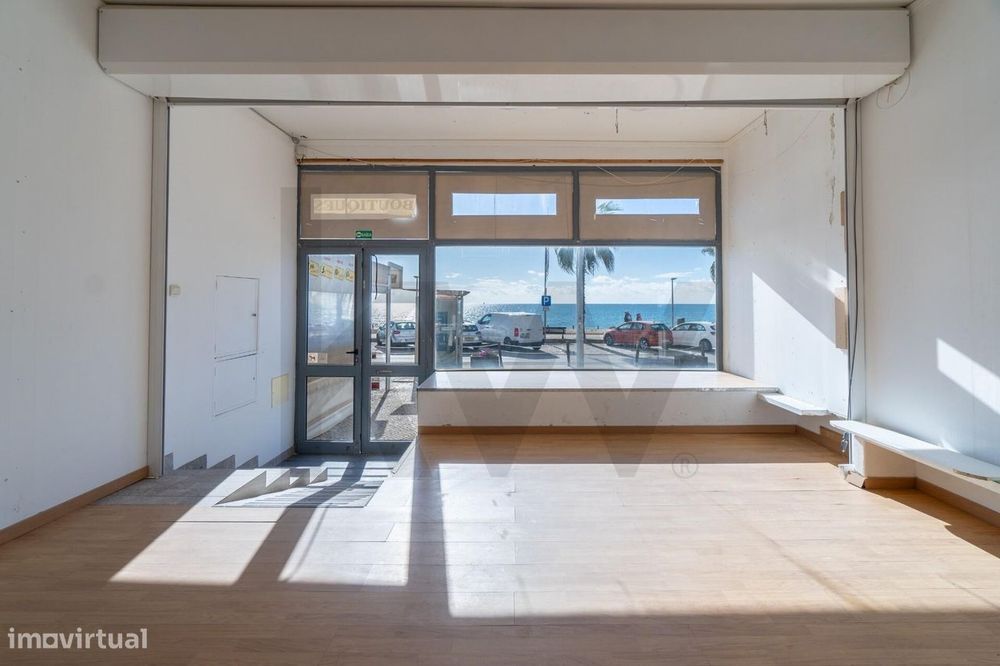 Loja com Cave| Espaço Comercial Frente Mar | Quarteira | 289 m2|