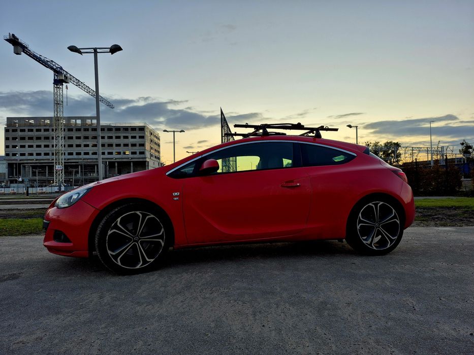 Opel Astra J GTC OPC line