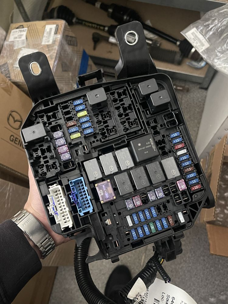 Блок BCM, ключ KEYLESS, мозги двигателя, усилитель звука Mazda CX30 3
