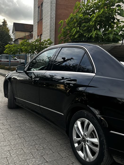 Mercedes-Benz E-Class, Мерседес 212 2011 рік