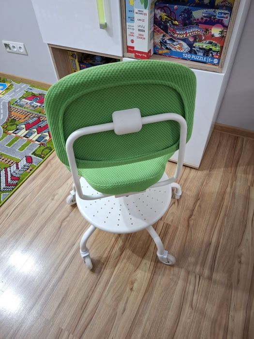 Krzeselko ikea do biurka
