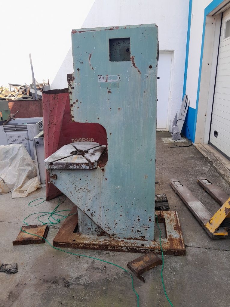 Chassis para prensa