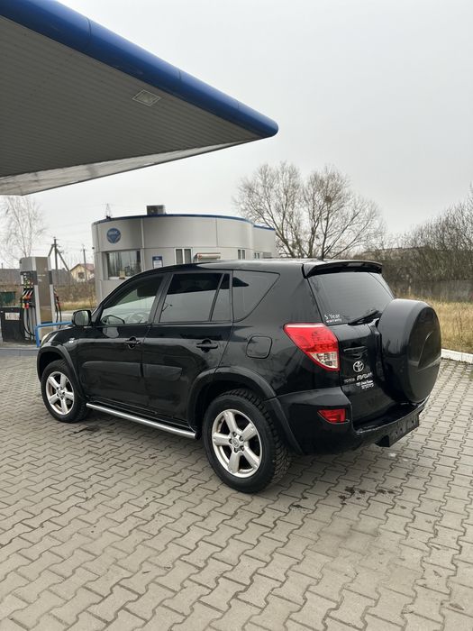 Продам тойота рав 4 2009р 2.2 диз механіка 4/4 НЕРОЗМИТНЕНА
