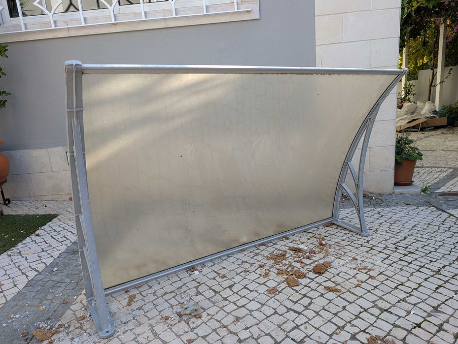 Toldo fixo para parede