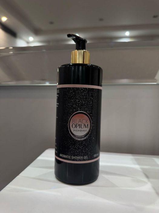 Perfumowany żel pod prysznic Black Opium 500ml