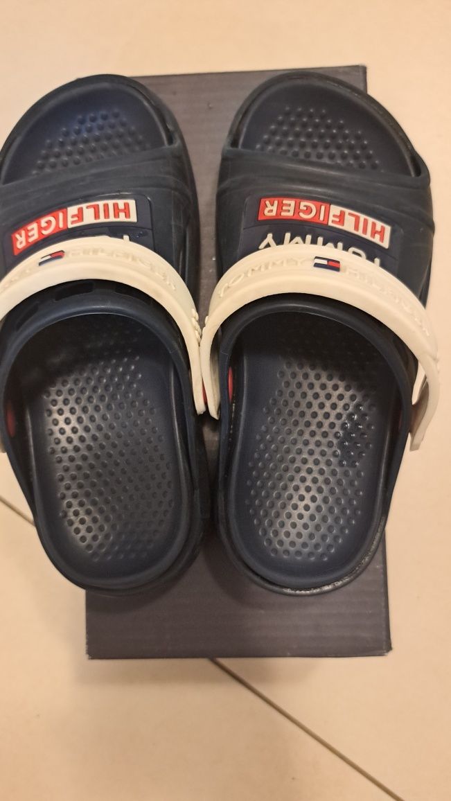 Sandały klapki basenowe Tommy Hilfiger 27