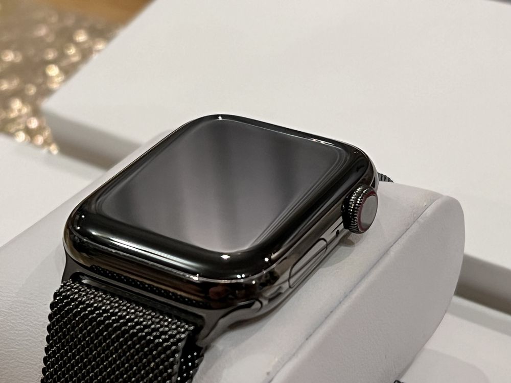 Stalowy Apple Watch 6 44 mm cellular LTE esim