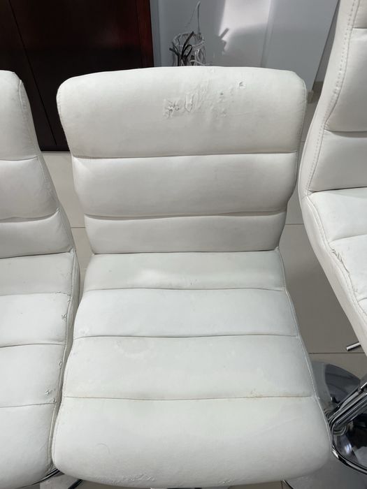 4 Cadeiras com base rotativa