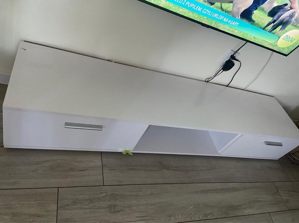 Szafka pod telewizor